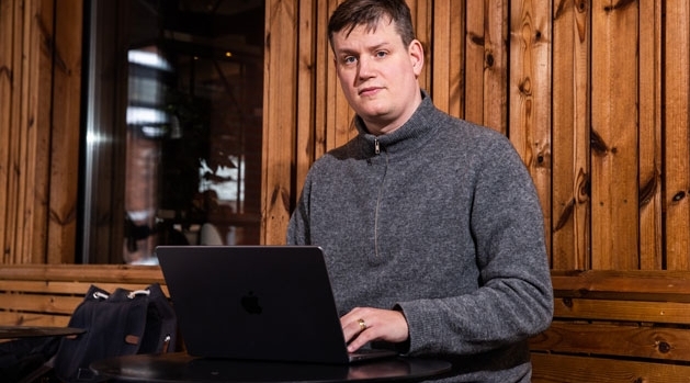 Magnusson is a researcher at the Department of Statistics at Uppsala University. In 2016, he co-founded the data-driven news agency Newsworthy.