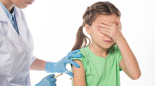 Spruträdsla och motstånd till vacciner är utrmaningar som skolsköterskor ställs inför.