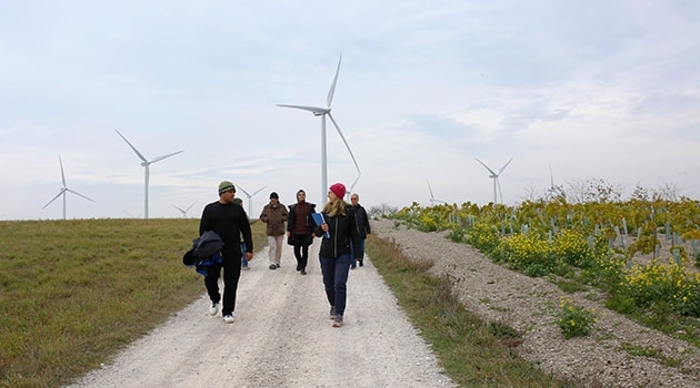 In her research, Johanna Liljenfeldt studies how the energy transition can be enabled by political decisions and by involving the local population.