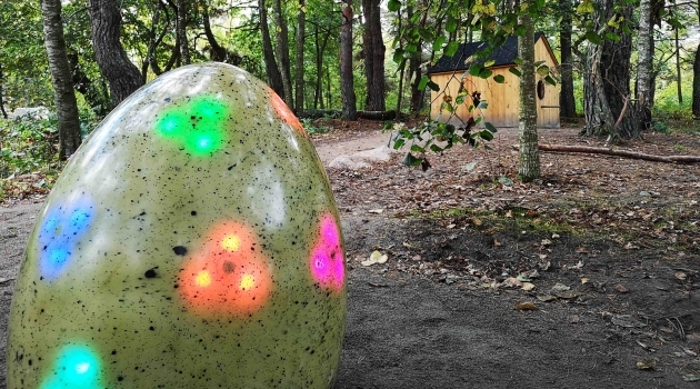One of the eggs connected to the internet that changes colour when touched. The new interactive playground is in Linköping.