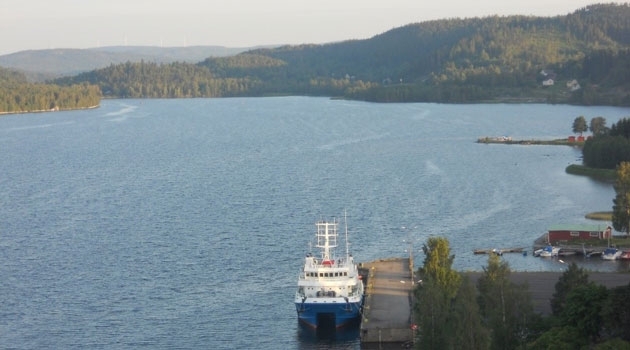 Ocean Surveyor was one of the ships used to study fibre banks, here anchored north of Kramfors.