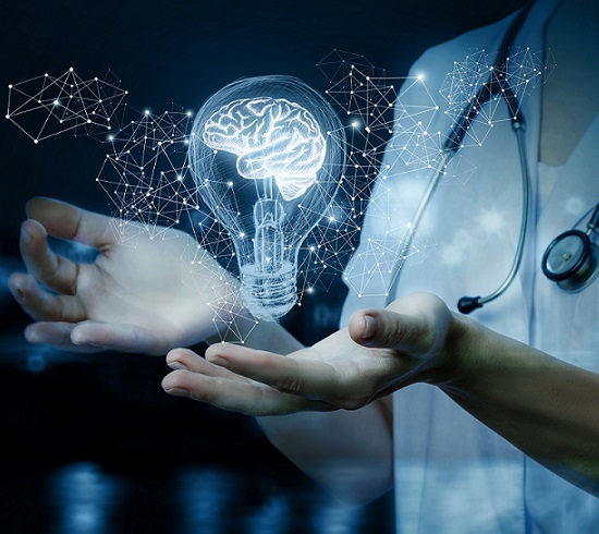illustrerad bild av en doktor som håller händerna under en svävande glödlampa med en hjärna