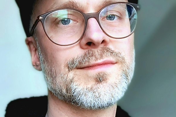 Porträtt Tobias Enefalk