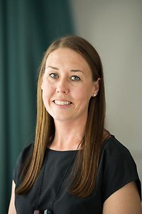 Holloway, Bronwen